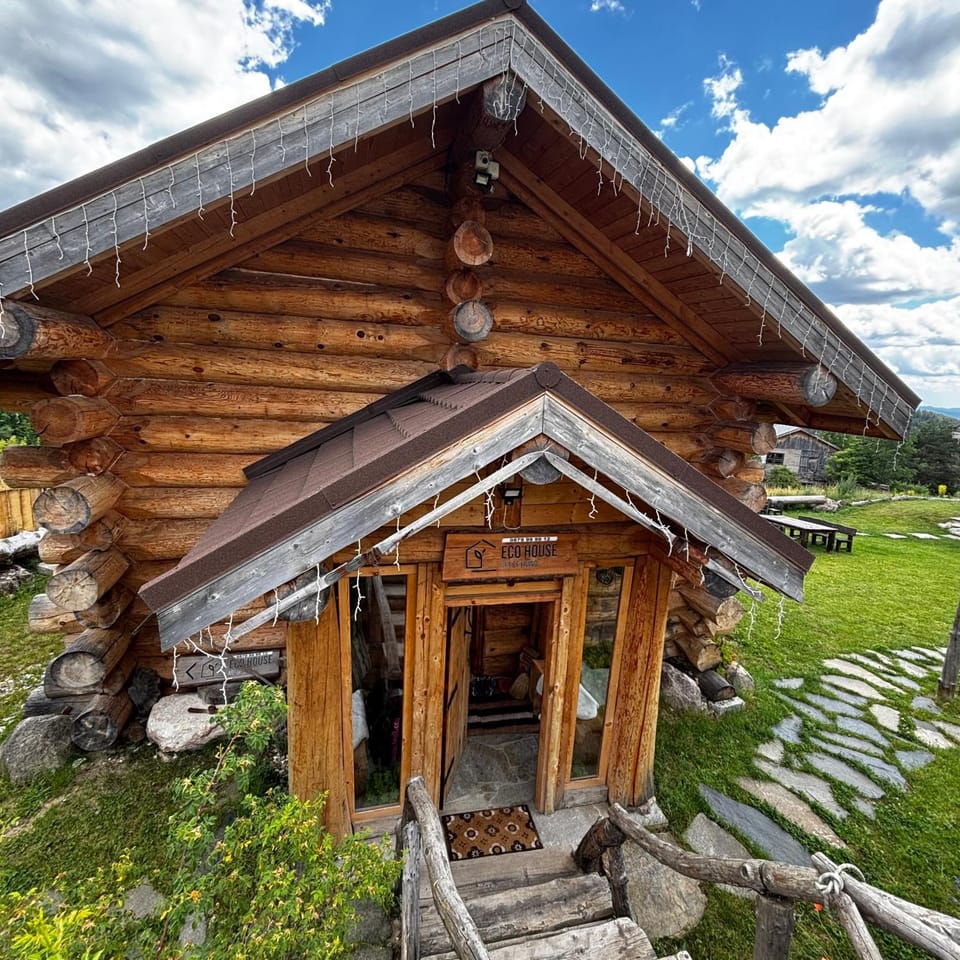 ECO HOUSES ART OF LIVING - Еко къщи изкуството да живееш House in Bulgaria