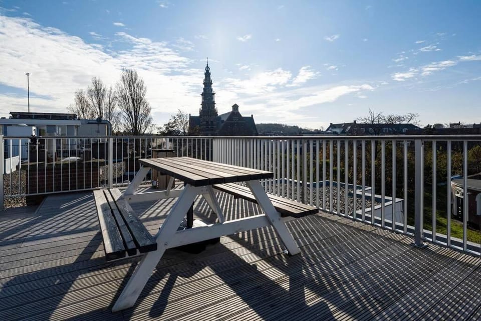 Hosted by Wendy Prins Willem 3 Apartment in The Hague