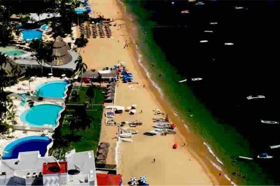 Acapulco María Bonita - Alberca Abierta - A Pie de Playa Apartment in Acapulco