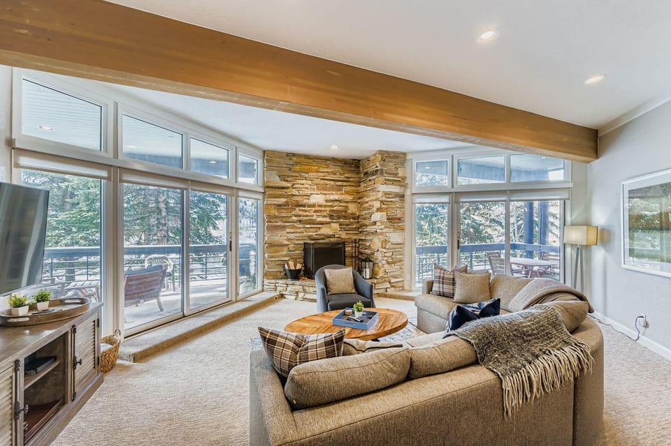 11B Powder Run by SkyRun Park City Apartment in Park City