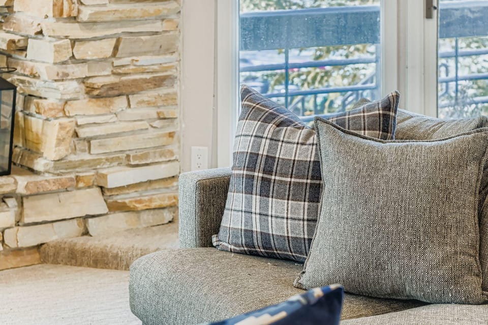 11B Powder Run by SkyRun Park City Apartment in Park City