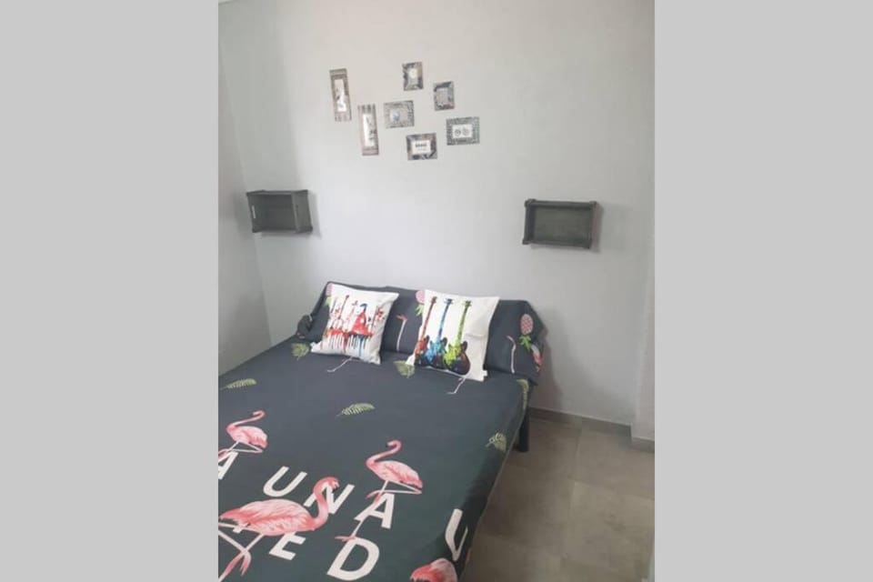 chalet typique 50 m de la mer Apartment in Gruissan