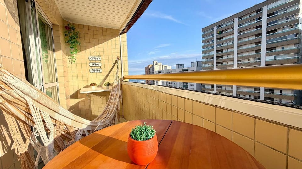 G086 - Apto vista mar na quadra da Feirinha da Guilhermina Apartment in State of São Paulo