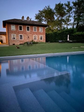 B&B Cascina Gaione Via Gallina,18b 12052 Neive cn Country House in Piedmont