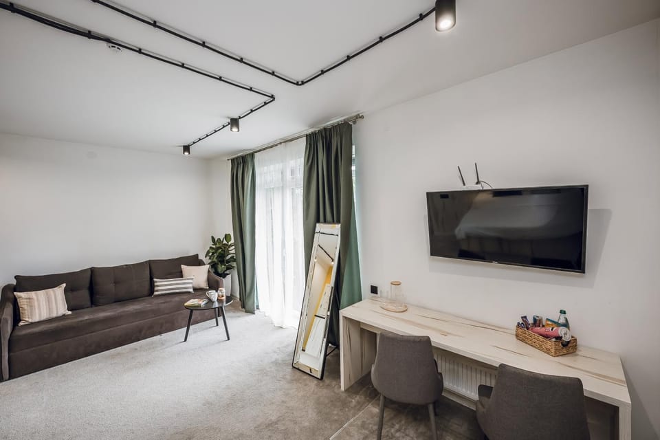 Aparthotel "Mayak Yablunytsia" Hotel in Ukraine