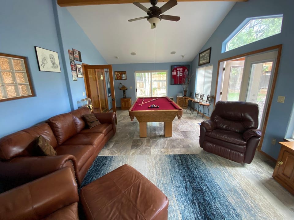 Larkspur Trail House in Bend