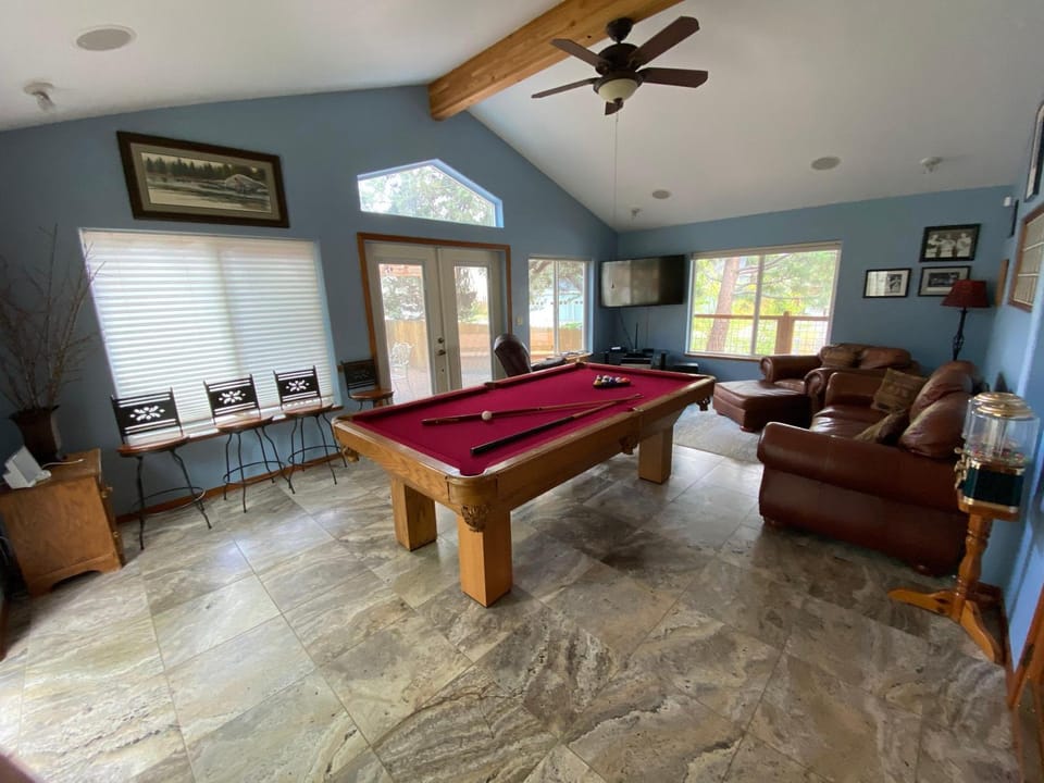 Larkspur Trail House in Bend