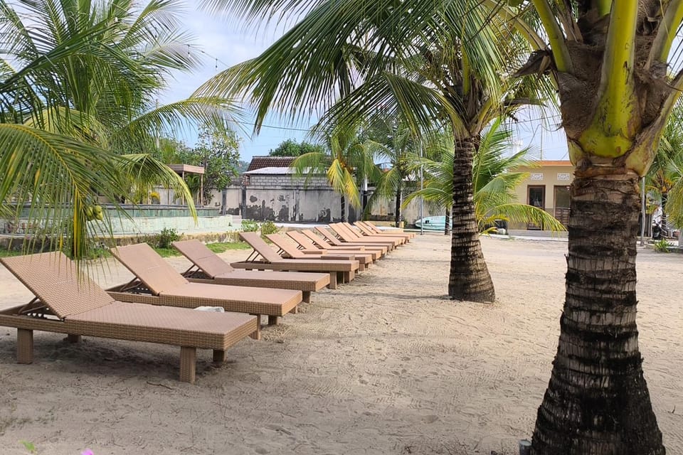Beach, Swimming pool, Swimming pool
