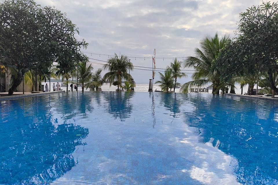Swimming pool, Swimming pool