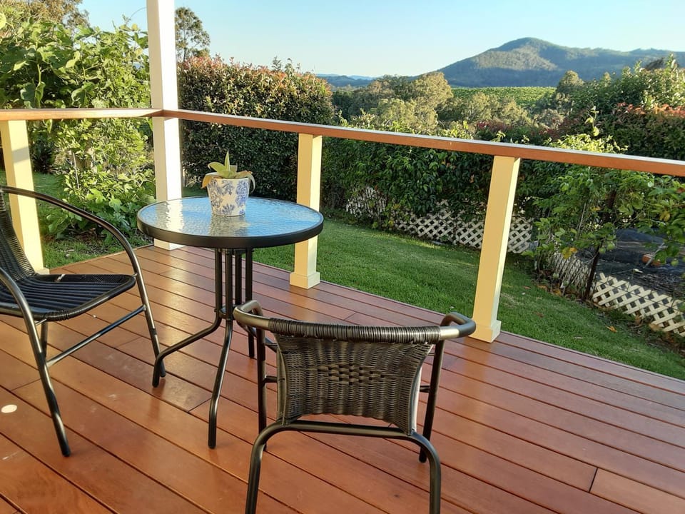 Balcony/Terrace, Seating area, Mountain view