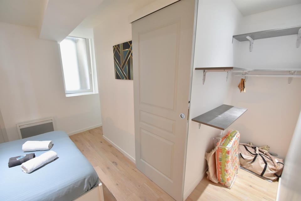 Photo of the whole room, Bedroom, cot, storage