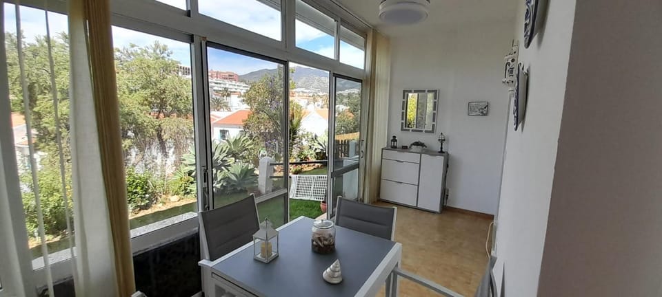 Balcony/Terrace, Garden view