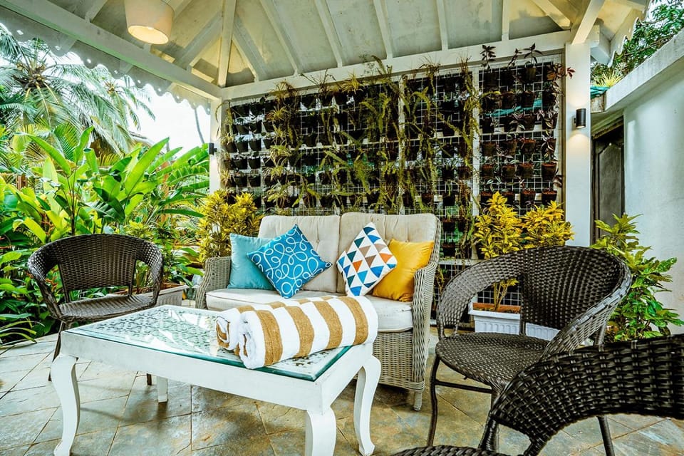 Patio, Seating area