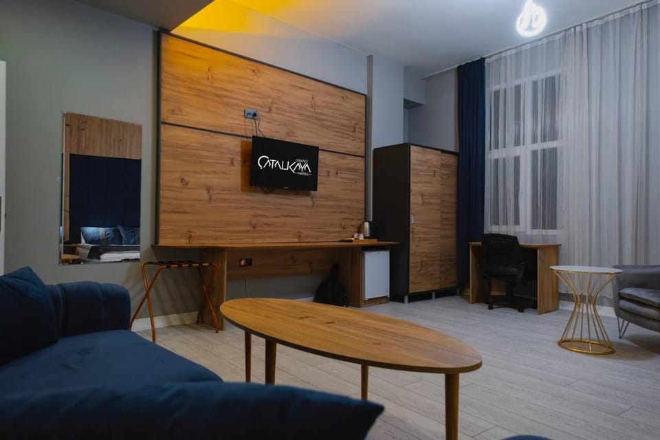 TV and multimedia, Living room, hair dresser