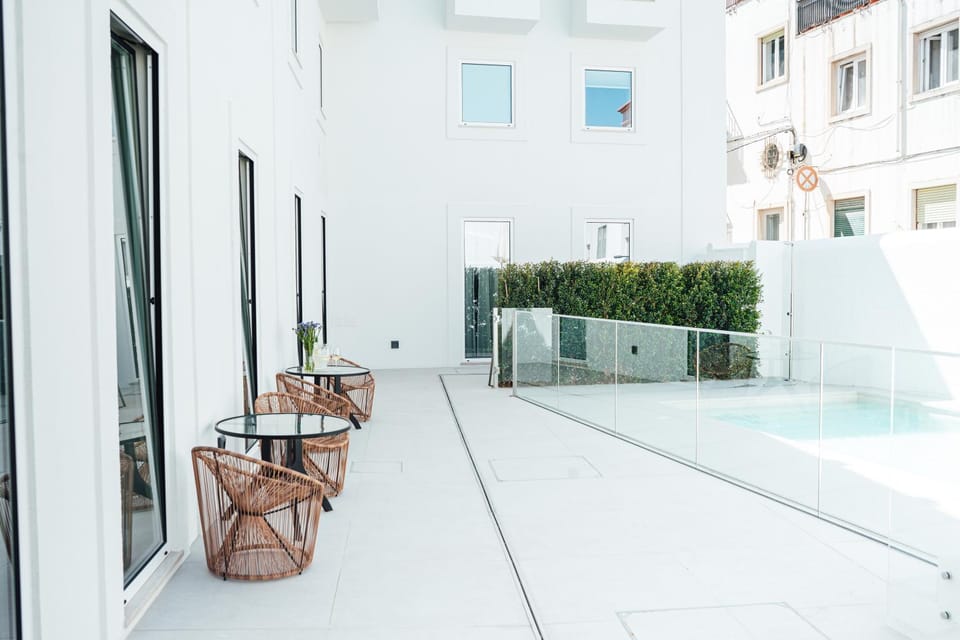 Property building, Patio, Day, View (from property/room), Balcony/Terrace, Pool view, Swimming pool, pet friendly