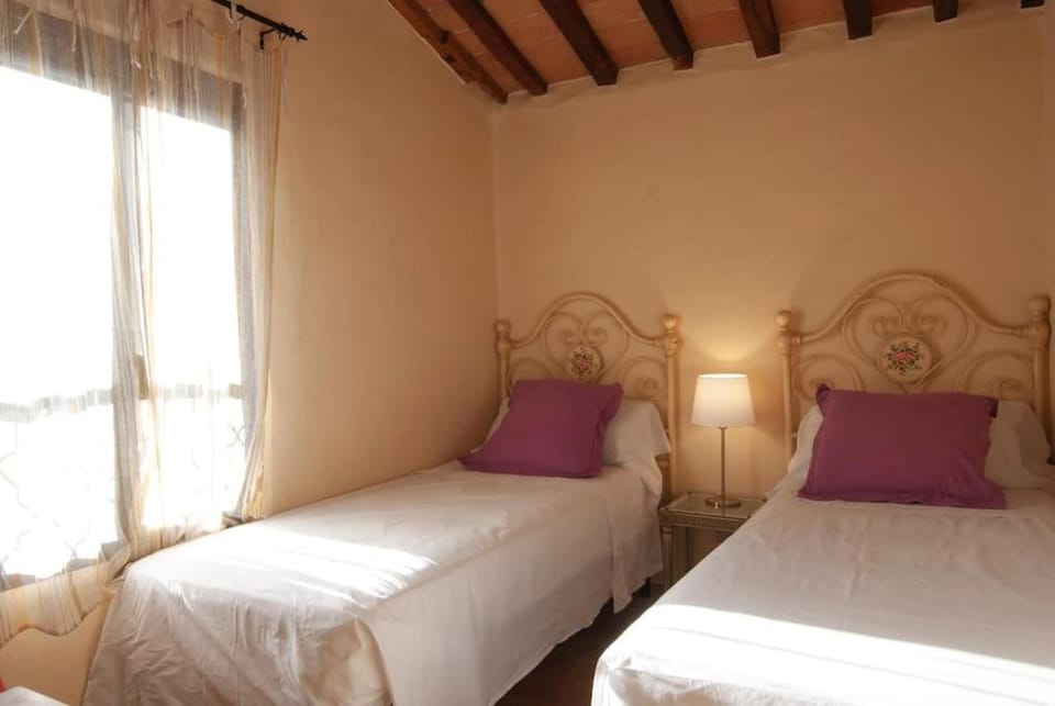 Casa Sant Angelo Apartment in Tuscany