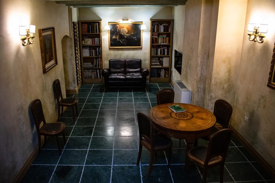 Seating area