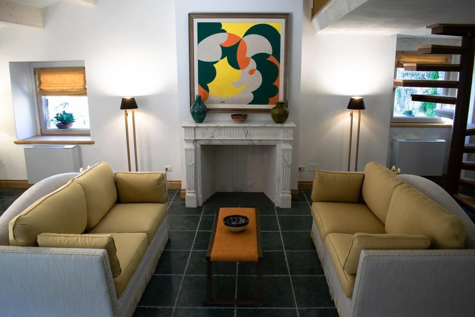 Living room, flat iron