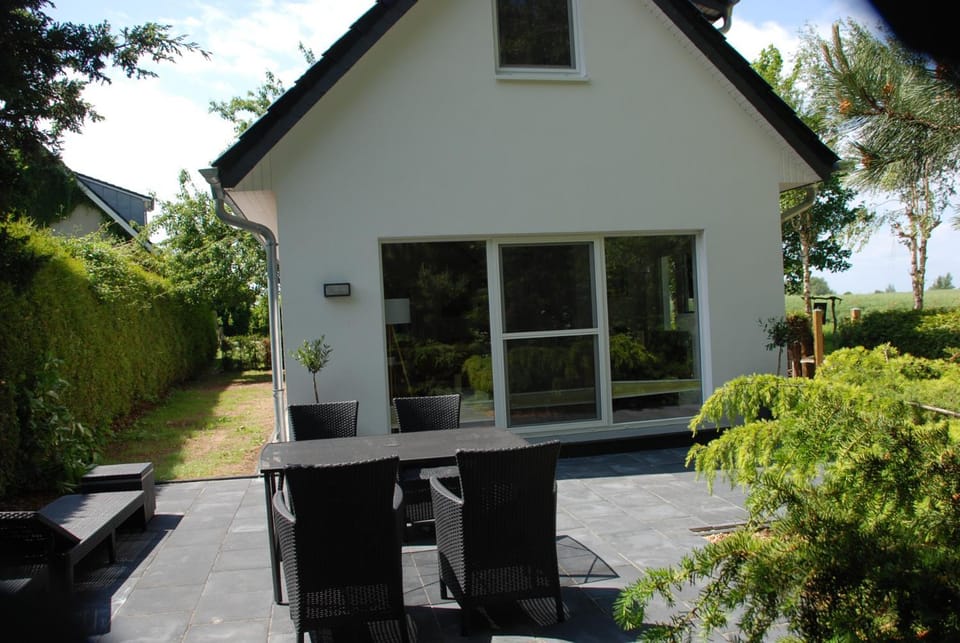Property building, Balcony/Terrace