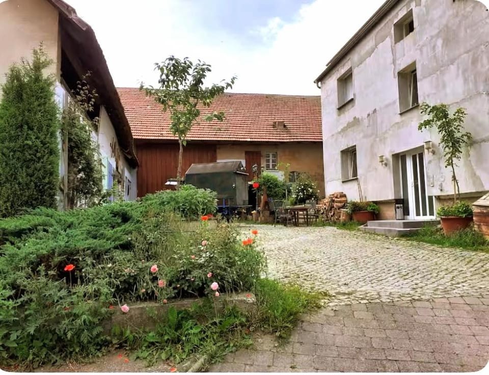 Inner courtyard view