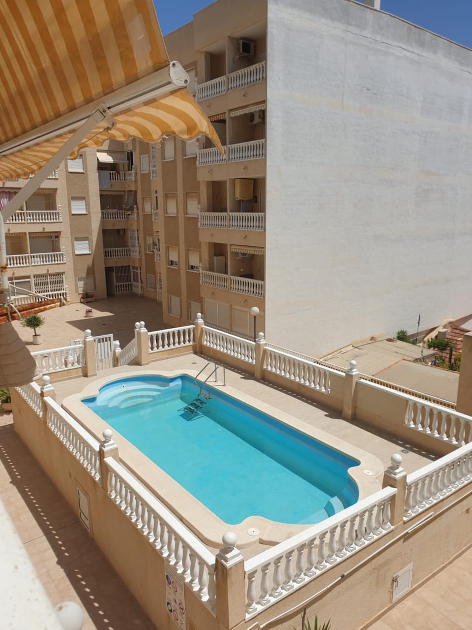 Studio mit Pool,450 m zur Strand Apartment in Torrevieja