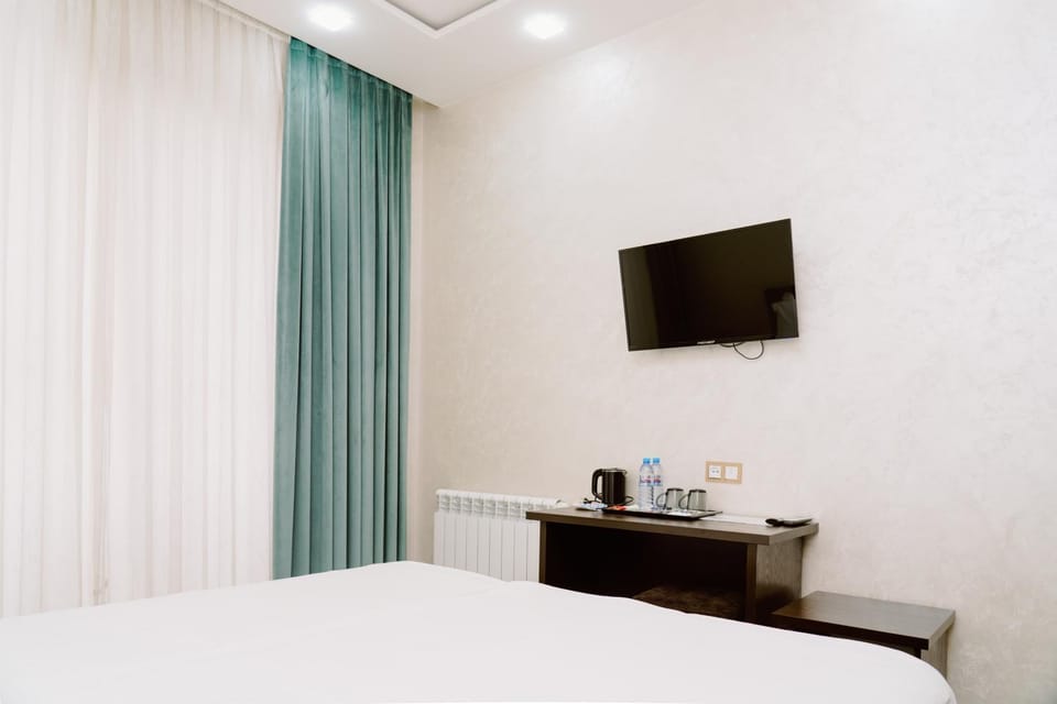TV and multimedia, Photo of the whole room