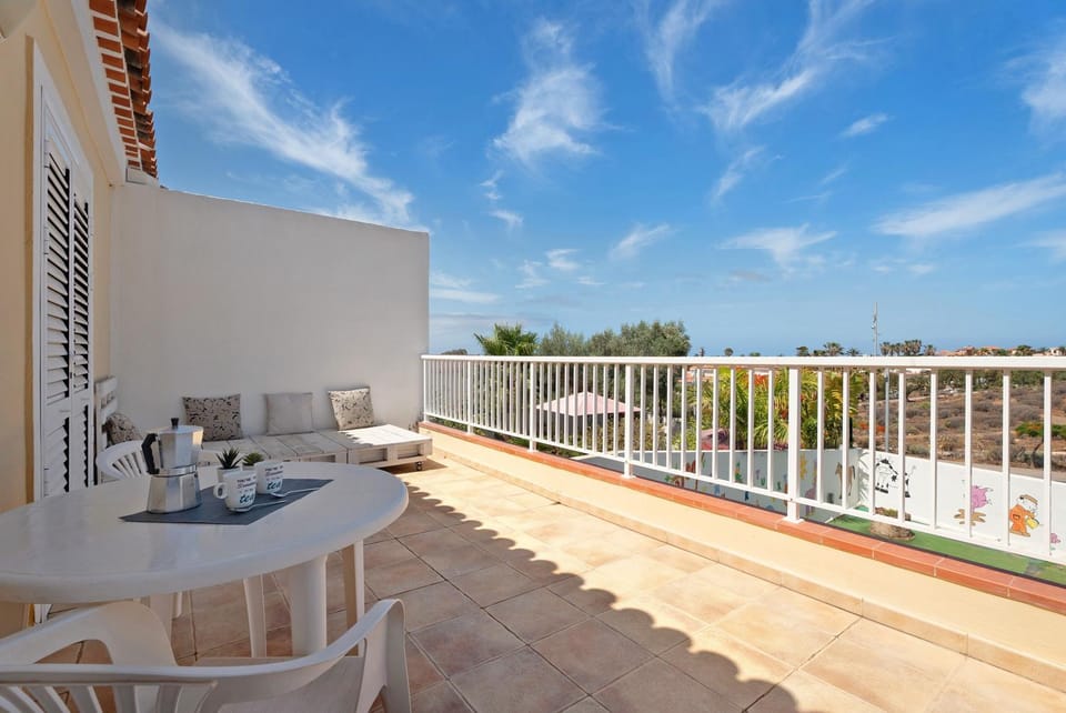 Apto Costa del Silencio con Piscina y WiFi Apartment in Costa del Silencio