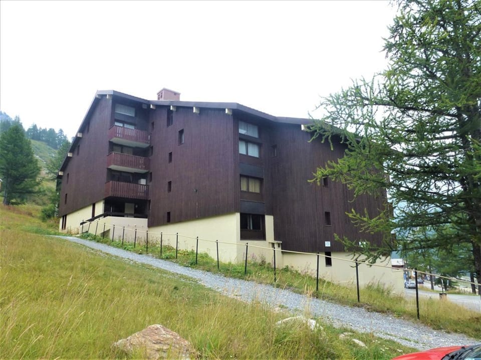 Duplex lumineux au calme, 6 pers, WiFi, balcons, proche pistes - FR-1-292-174 Apartment in Isola