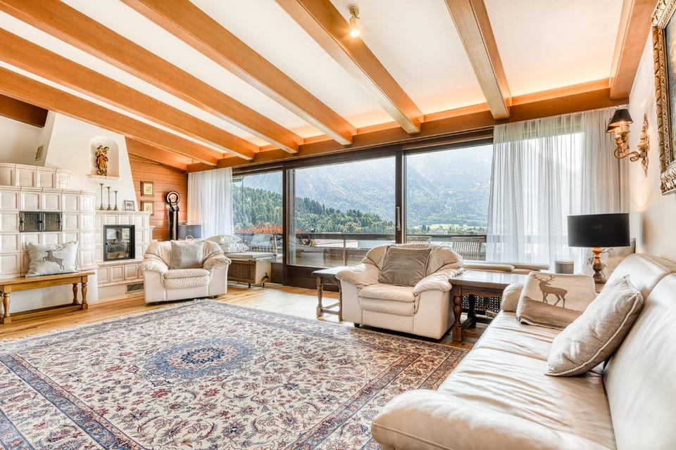 Living room, Seating area, flat iron