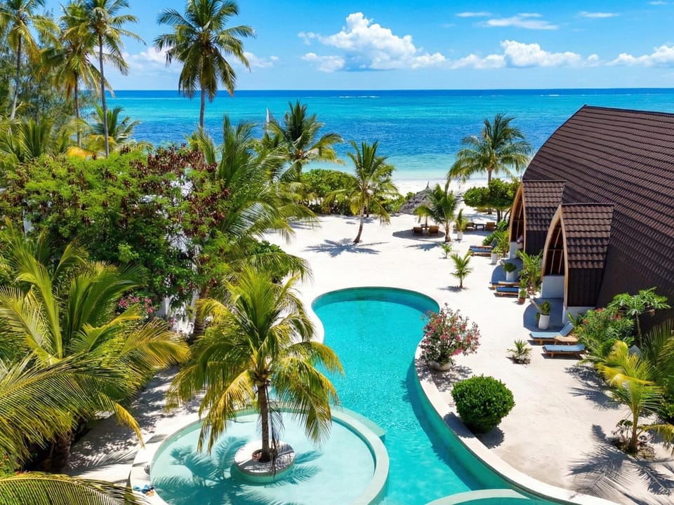 Beach, Garden view, Sea view, Swimming pool