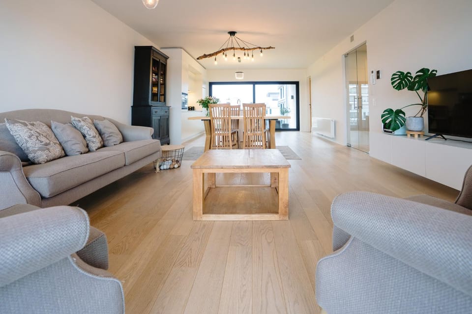 New sunny apartment with 2 large terraces Apartment in Ostend