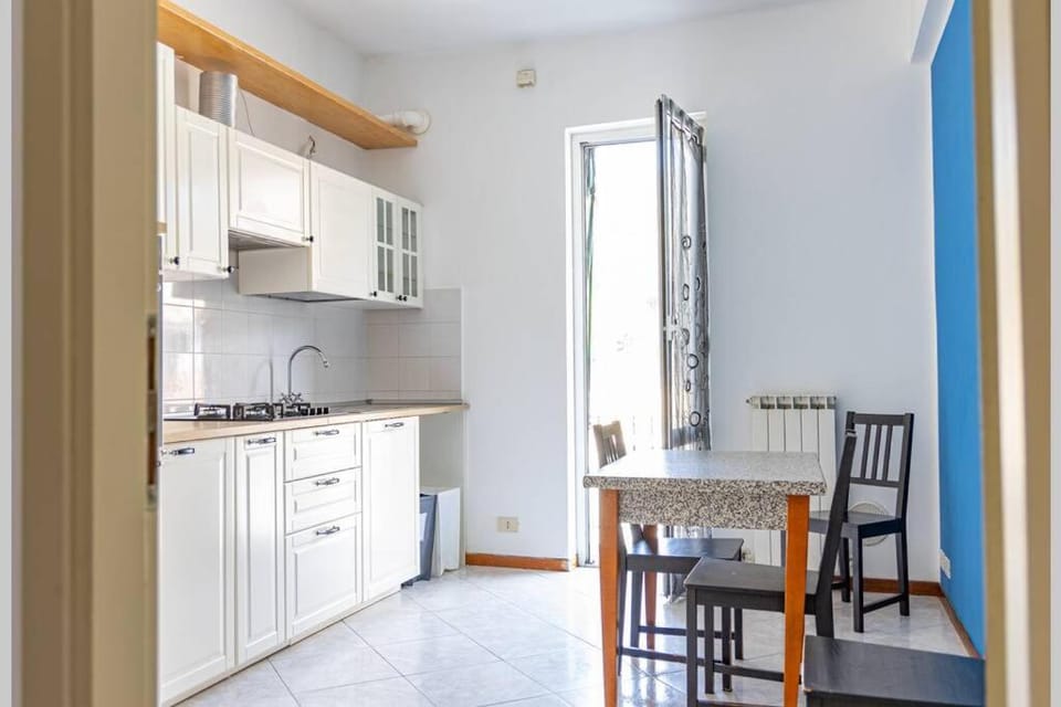 APPARTAMENTO INCANTEVOLE RECCO A 2 PASSI DAL MARE Apartment in Recco