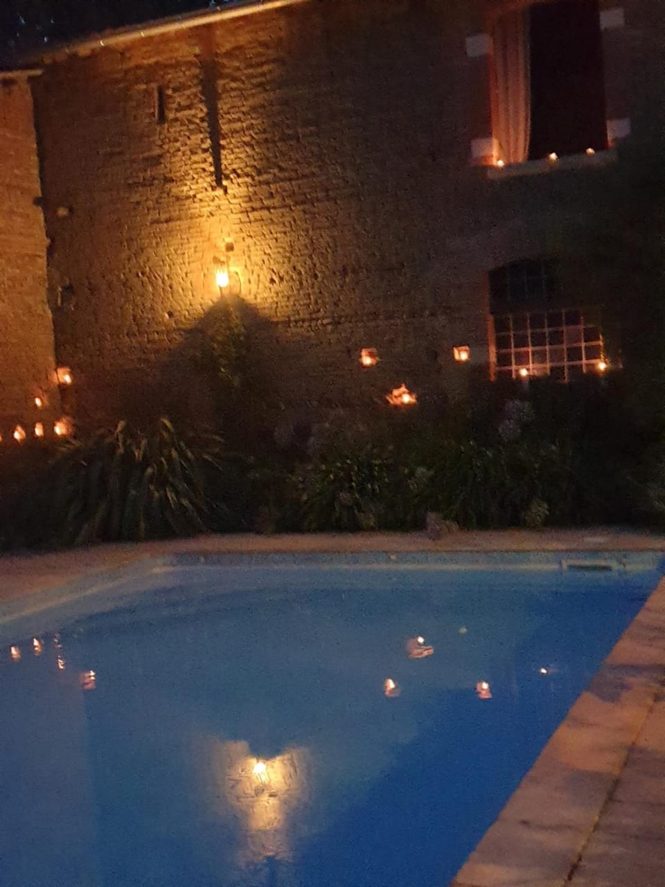 Chambre de charme dans une propriété du 18ème Vacation rental in Occitanie