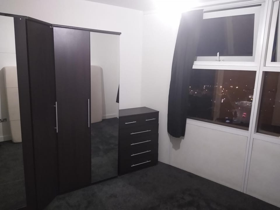 Bedroom, wardrobe
