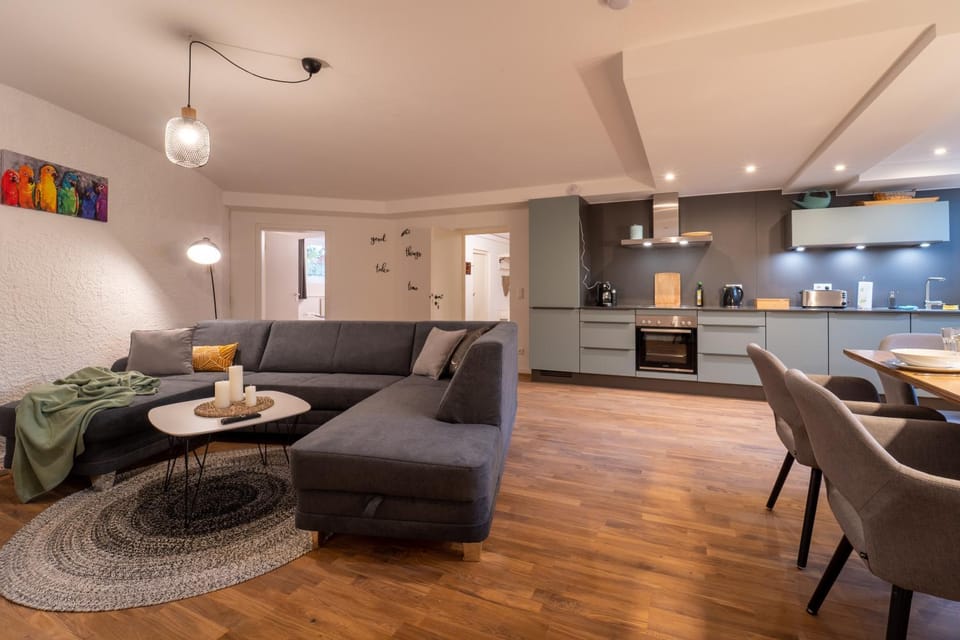 Kitchen or kitchenette, Living room, Seating area, Dining area