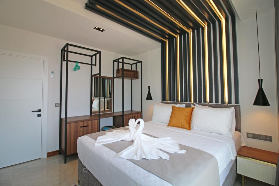Bed, Photo of the whole room, Bedroom