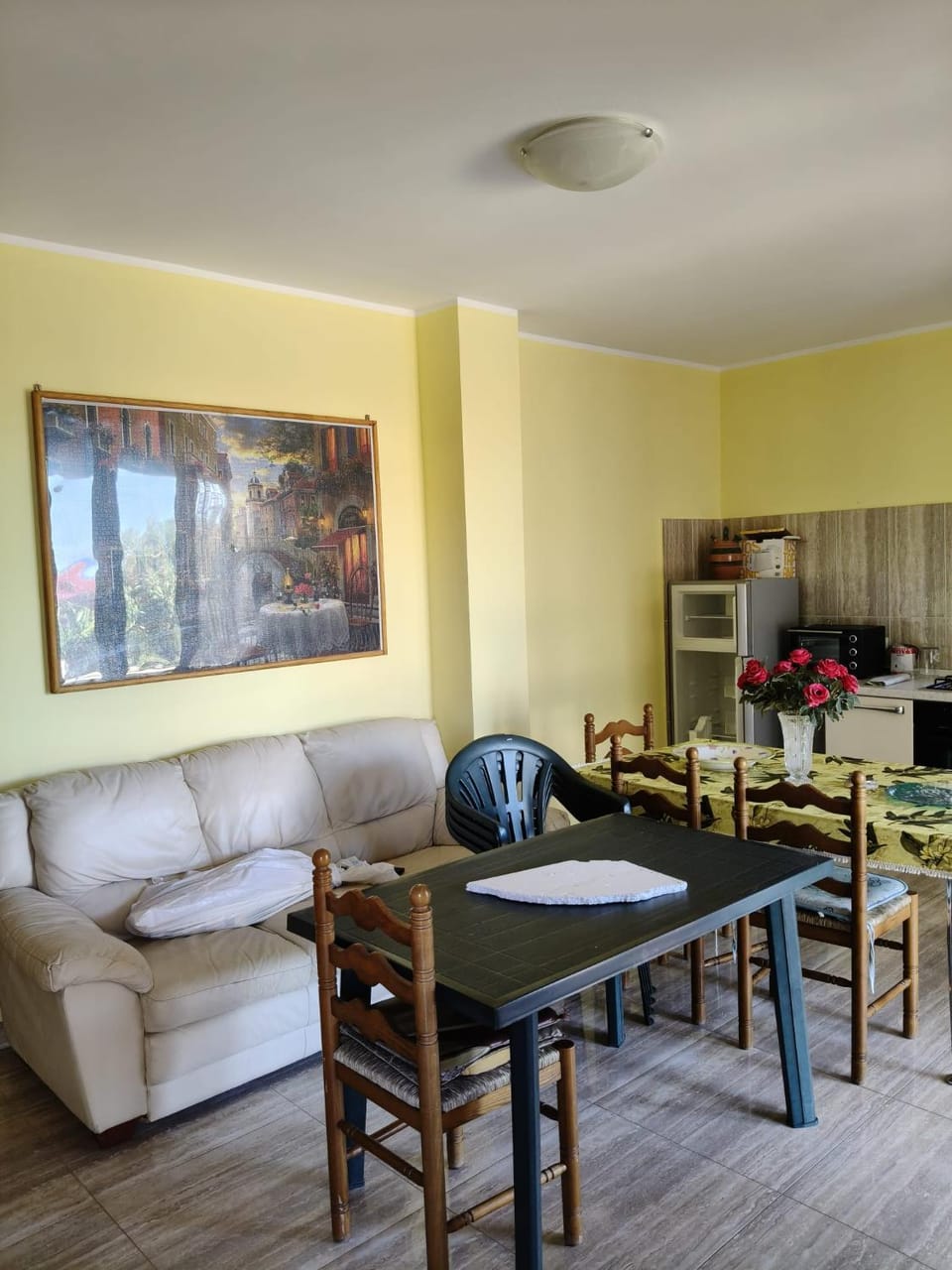 Living room, kitchen, kitchen