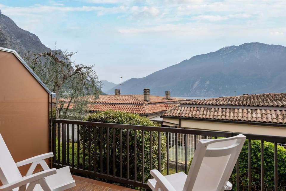 View (from property/room), Balcony/Terrace