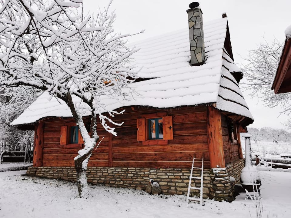 Property building, Winter