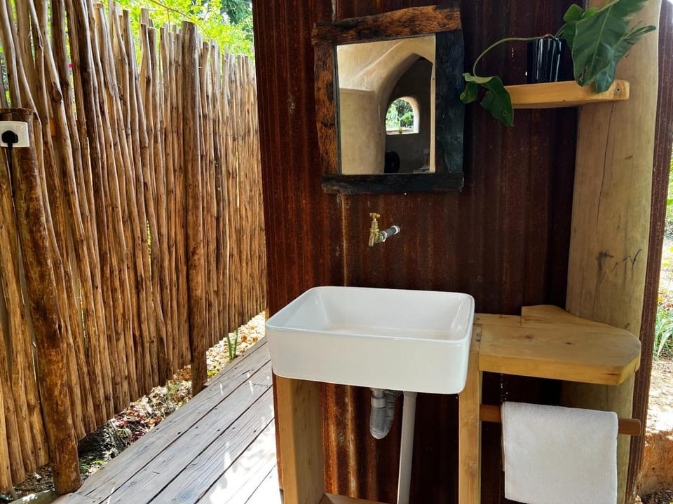 Distant Relatives Ecolodge & Backpackers Nature lodge in Kilifi, Kenya
