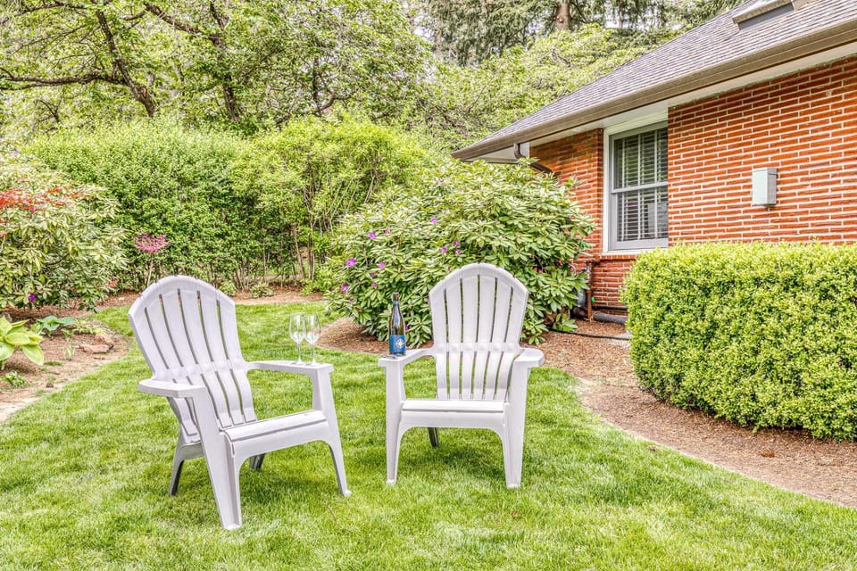 Lake Oswego Mid-Century House in Lake Oswego