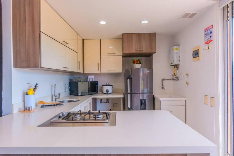 Beautiful Apartment UltraFast Internet /El Poblado Apartment in Envigado