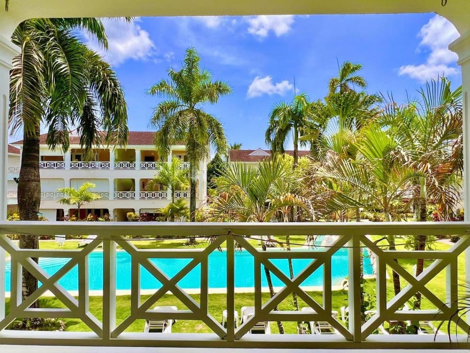 Superbe 2bd apt in gated community 2 steps from everything- Playa Popi Apartment in Las Terrenas