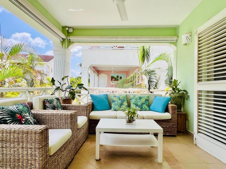 Superbe 2bd apt in gated community 2 steps from everything- Playa Popi Apartment in Las Terrenas