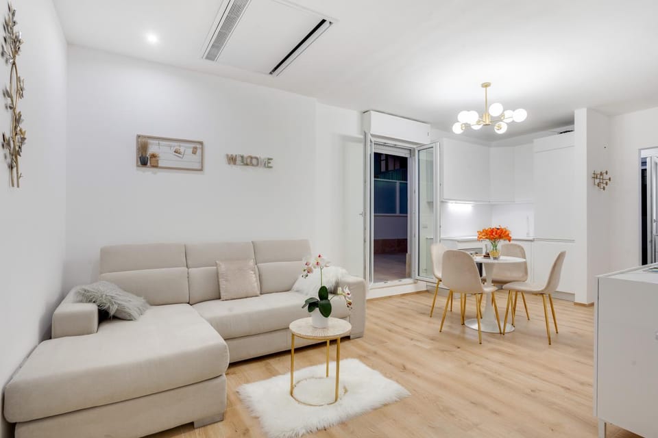 Kitchen or kitchenette, Living room, Dining area