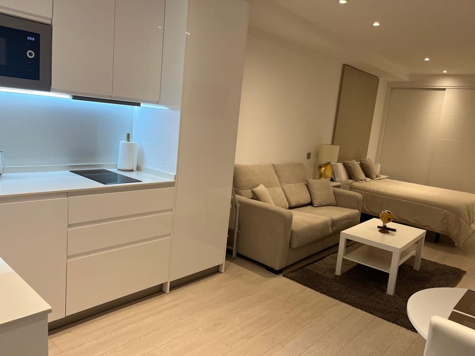 Living room, Photo of the whole room, Seating area
