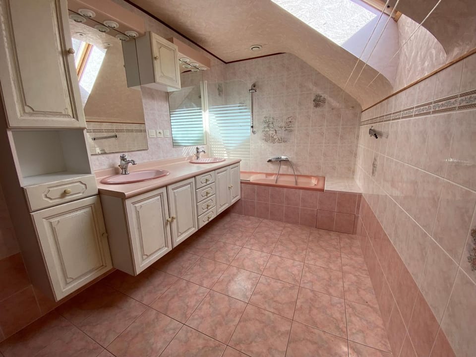 Bathroom, Bath