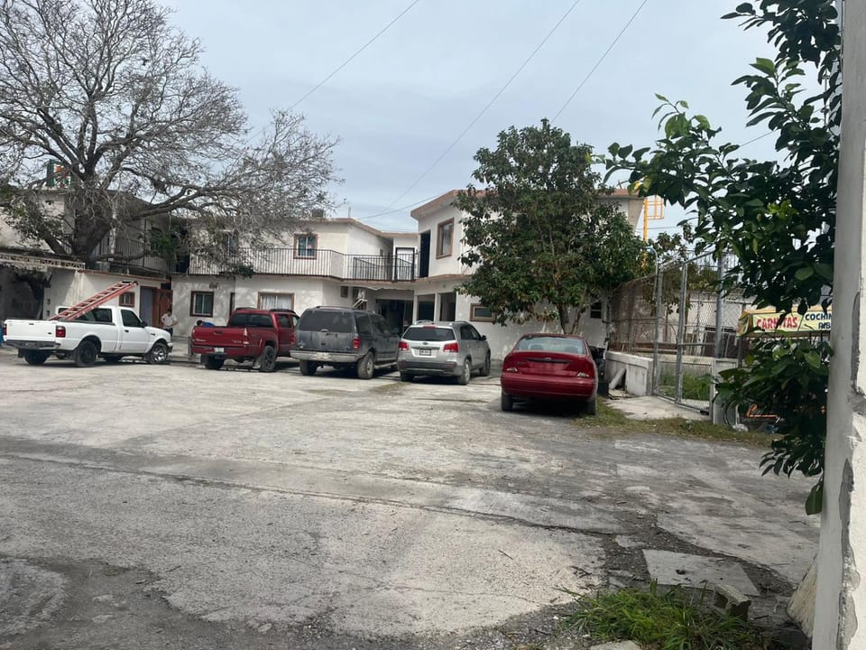 Property building, Neighbourhood, Parking