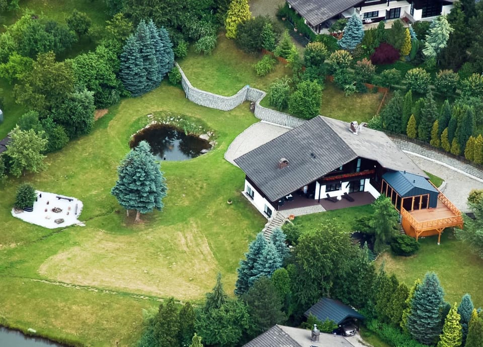 Property building, Bird's eye view