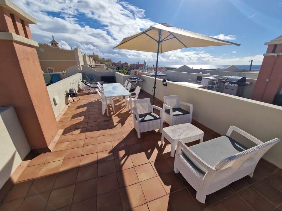 Sunset Rooftop Terrace apartment Apartment in Palm-Mar